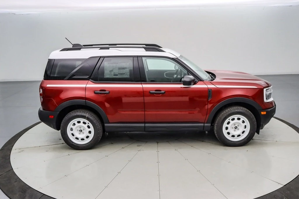 2025 Ford Bronco 6th Gen - Image 4 of 21
