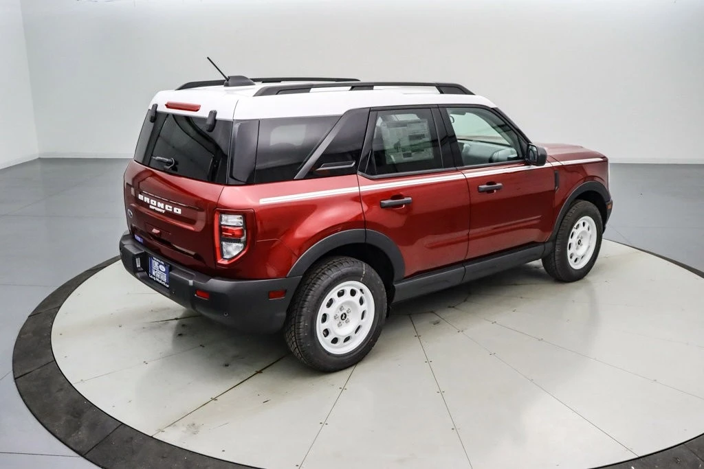 2025 Ford Bronco 6th Gen - Image 5 of 21