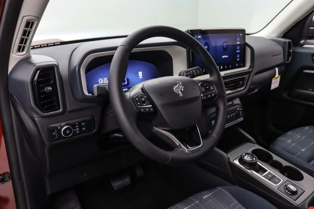 2025 Ford Bronco 6th Gen - Image 15 of 21