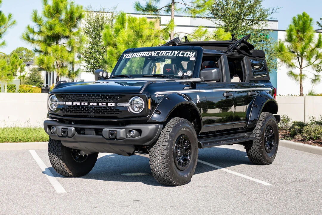 2025 Ford Bronco 6th Gen - Image 7 of 31