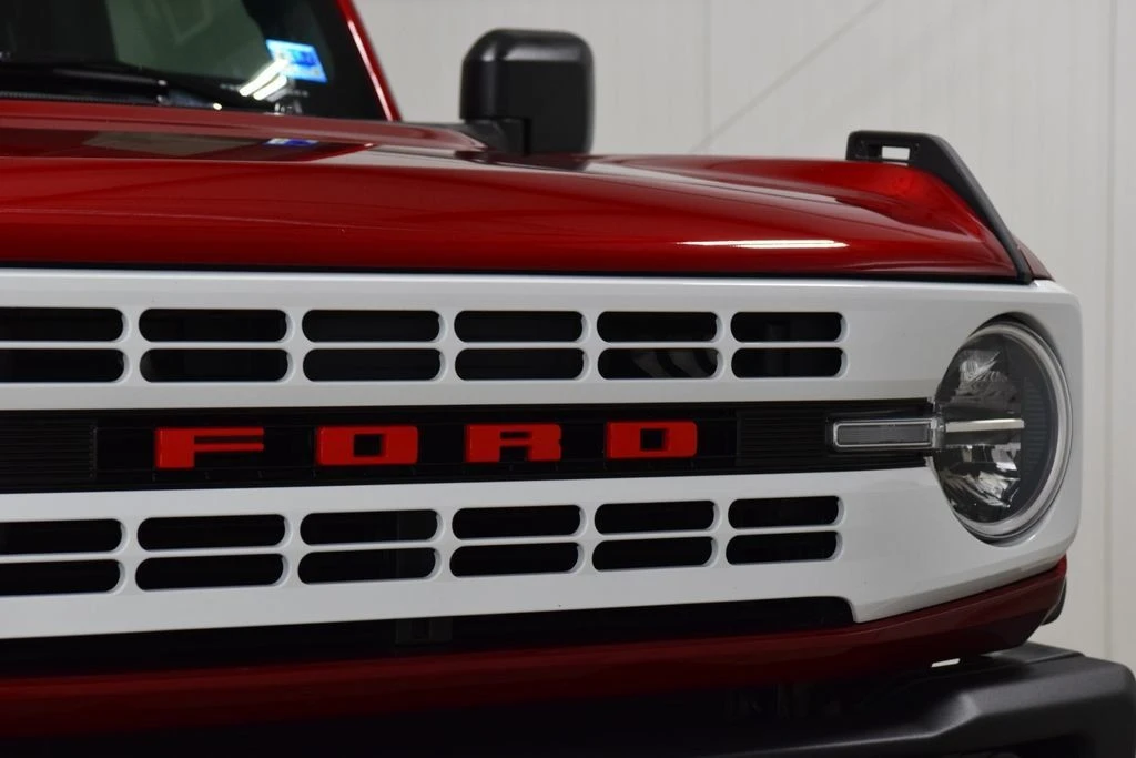 2025 Ford Bronco 6th Gen - Image 9 of 31