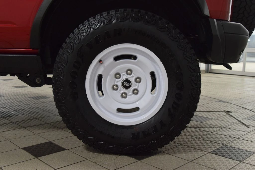 2025 Ford Bronco 6th Gen - Image 27 of 31