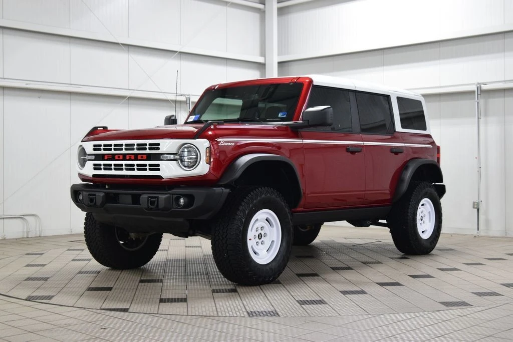 2025 Ford Bronco 6th Gen - Image 3 of 31