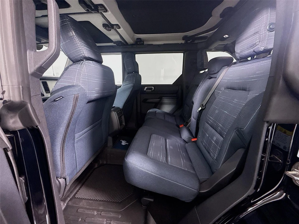 2025 Ford Bronco 6th Gen - Image 17 of 31