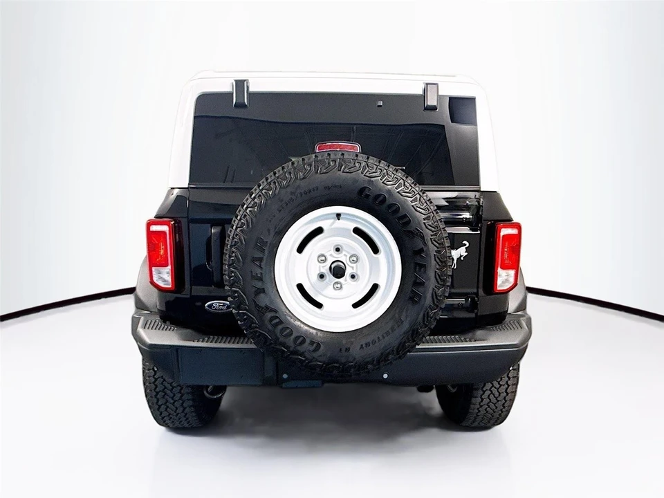 2025 Ford Bronco 6th Gen - Image 23 of 31
