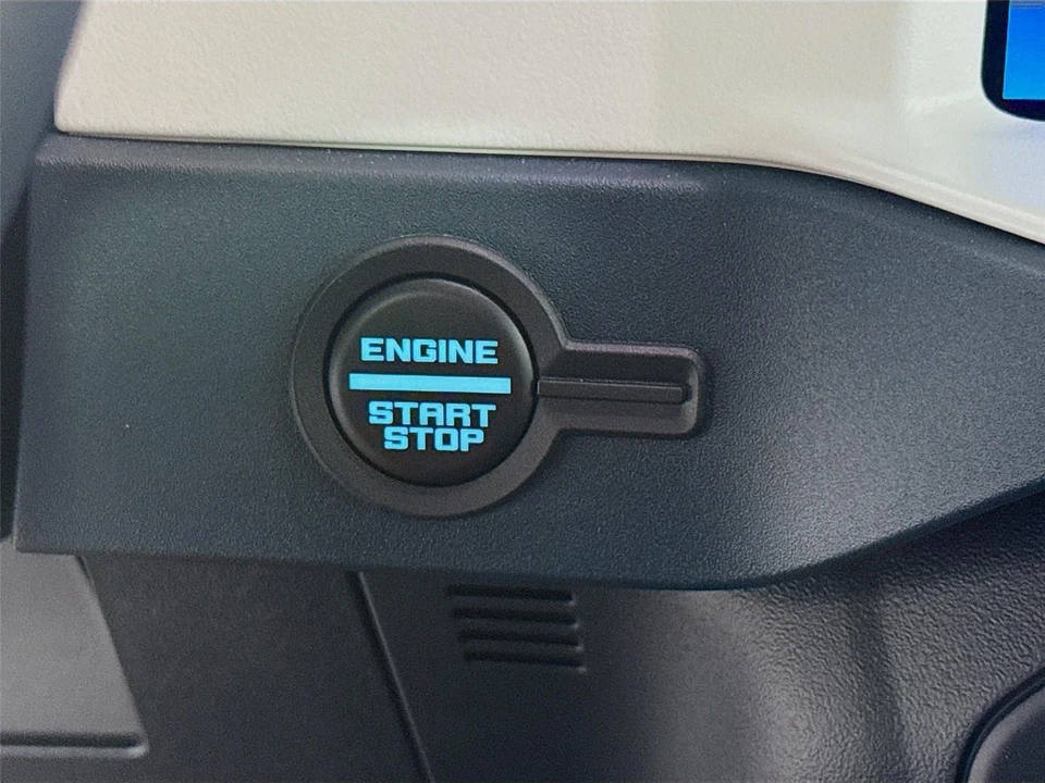 2025 Ford Bronco 6th Gen - Image 13 of 31