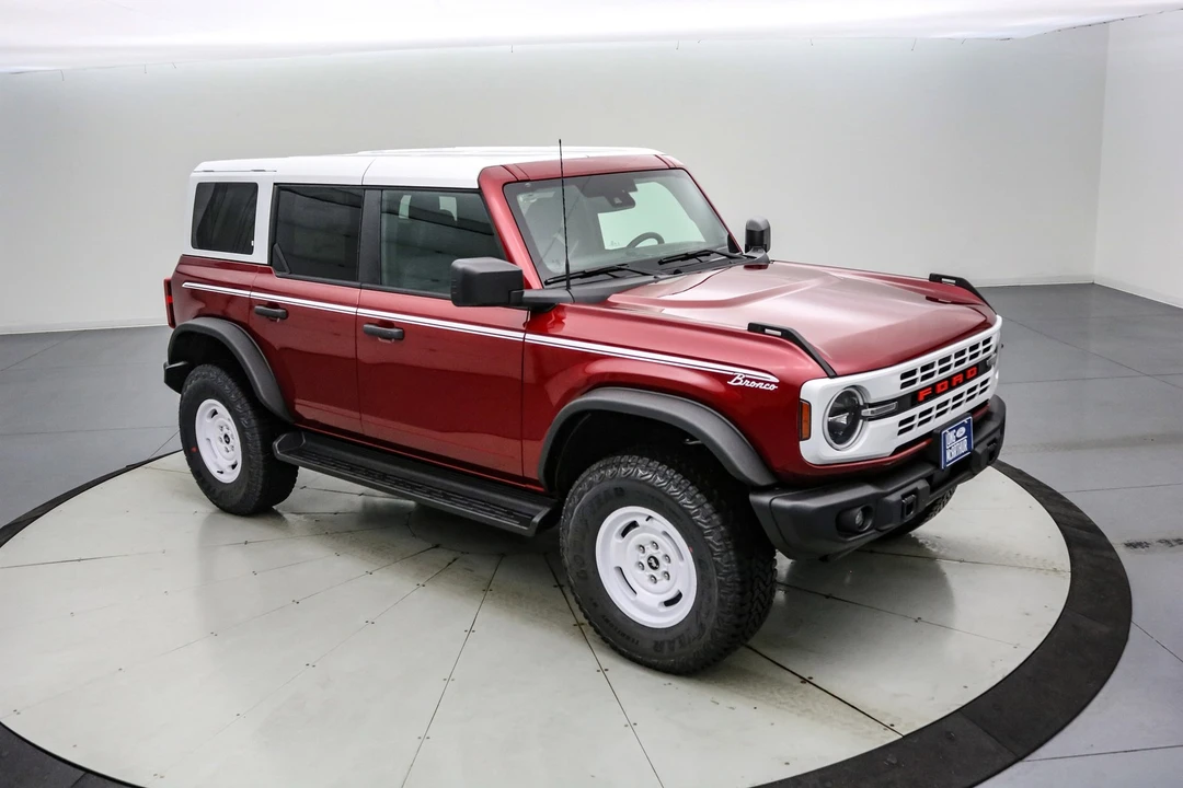 2025 Ford Bronco 6th Gen - Image 2 of 21