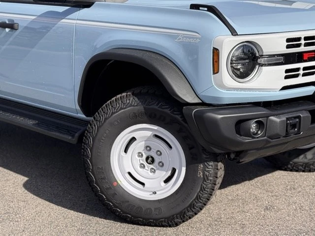 2025 Ford Bronco 6th Gen - Image 4 of 12