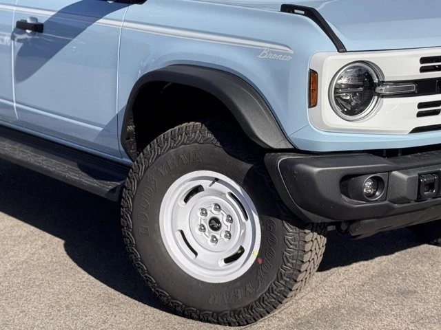 2025 Ford Bronco 6th Gen - Image 4 of 12