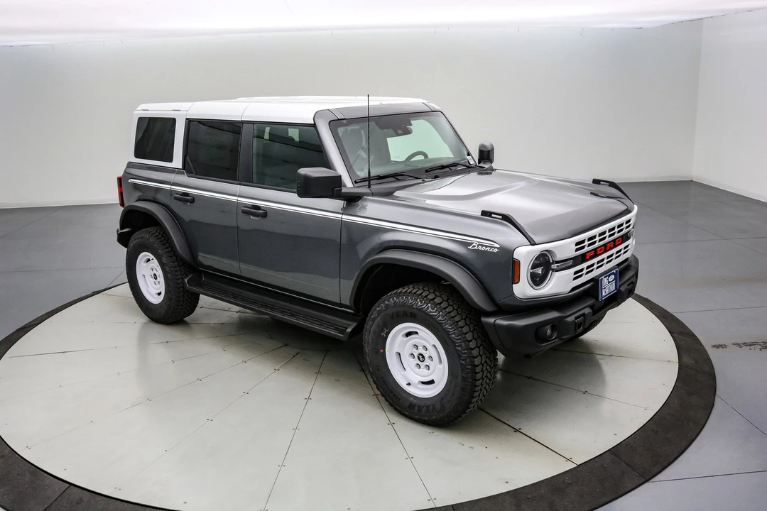 2025 Ford Bronco 6th Gen - Image 2 of 21