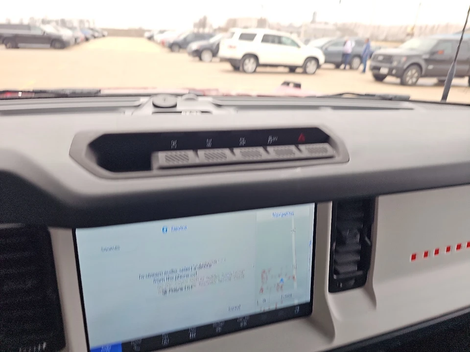 2025 Ford Bronco 6th Gen - Image 21 of 24