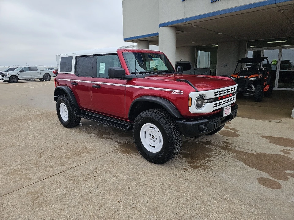 2025 Ford Bronco 6th Gen - Image 2 of 24