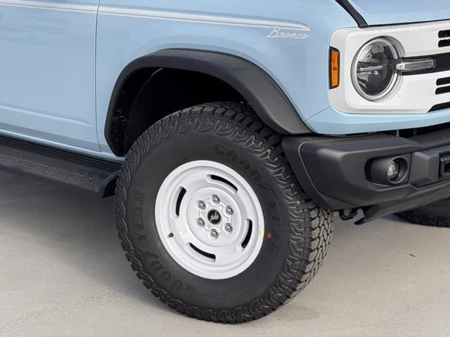 2025 Ford Bronco 6th Gen - Image 4 of 12