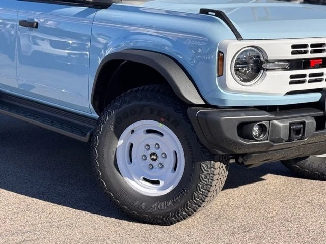 2025 Ford Bronco 6th Gen - Image 4 of 12