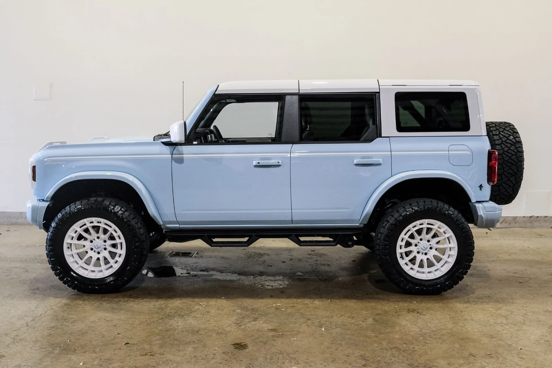 2025 Ford Bronco 6th Gen - Image 5 of 12