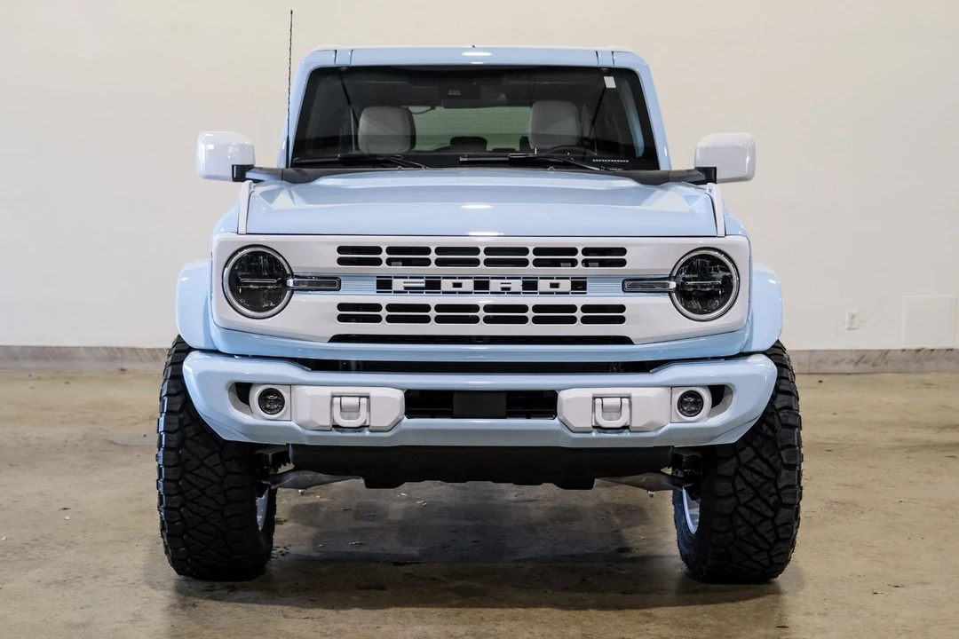 2025 Ford Bronco 6th Gen - Image 2 of 12