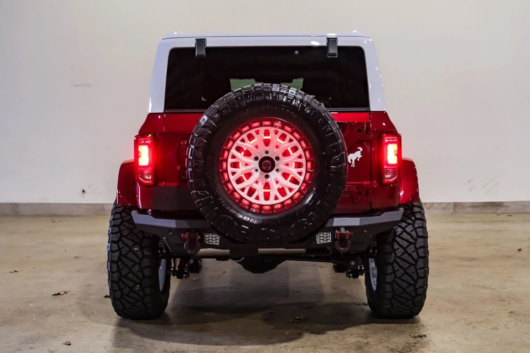 2025 Ford Bronco 6th Gen - Image 10 of 12