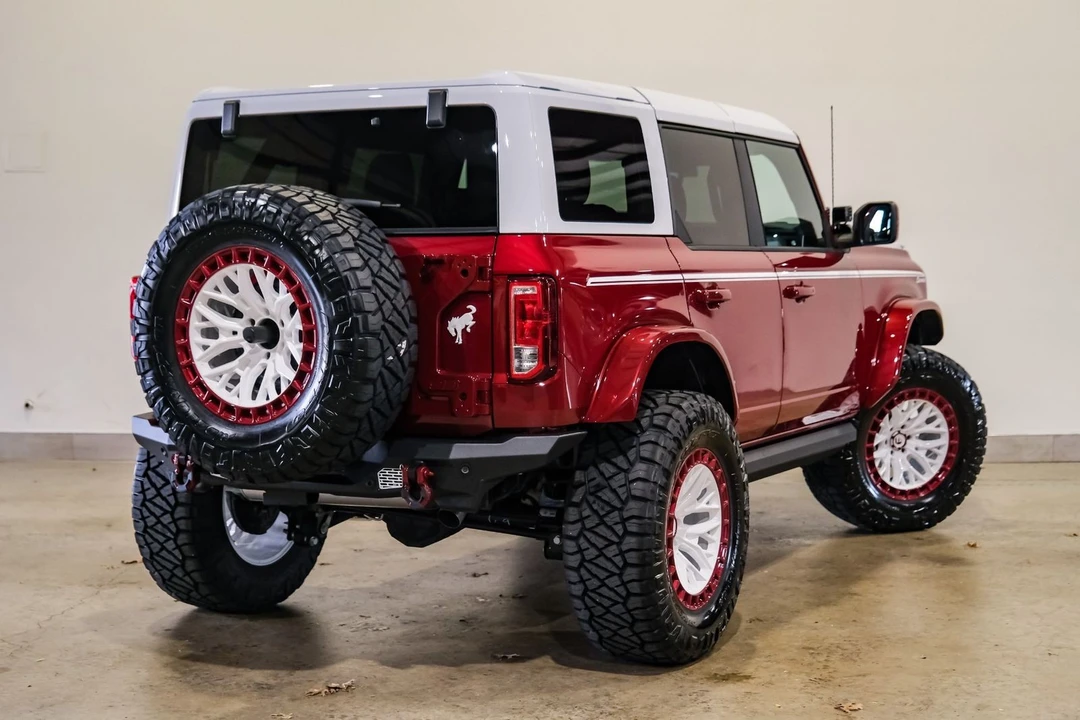 2025 Ford Bronco 6th Gen - Image 5 of 12