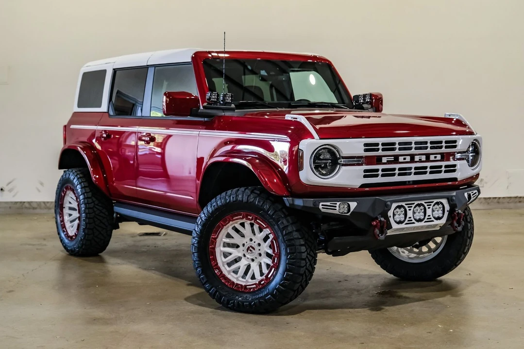 2025 Ford Bronco 6th Gen - Image 6 of 12