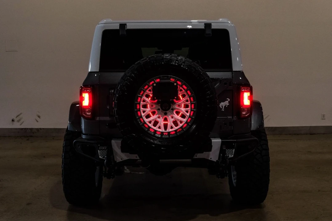 2025 Ford Bronco 6th Gen - Image 10 of 12