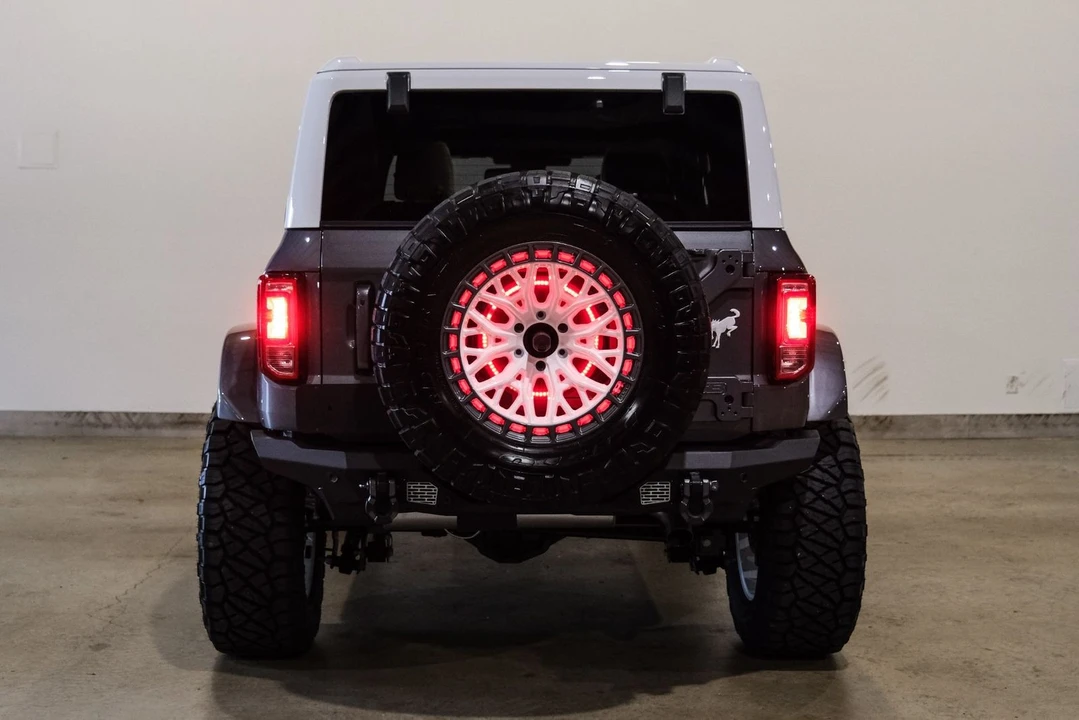 2025 Ford Bronco 6th Gen - Image 10 of 12