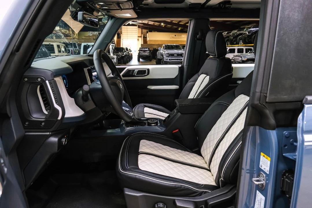 2025 Ford Bronco 6th Gen - Image 3 of 12