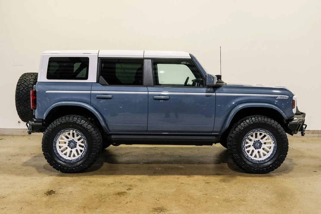 2025 Ford Bronco 6th Gen - Image 12 of 12