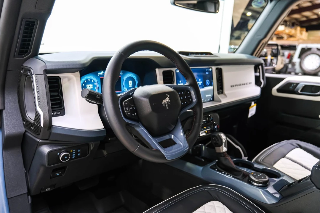 2025 Ford Bronco 6th Gen - Image 2 of 12