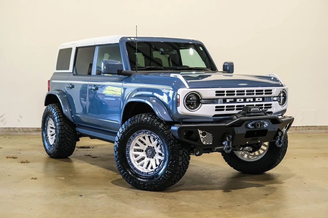 2025 Ford Bronco 6th Gen - Image 4 of 12