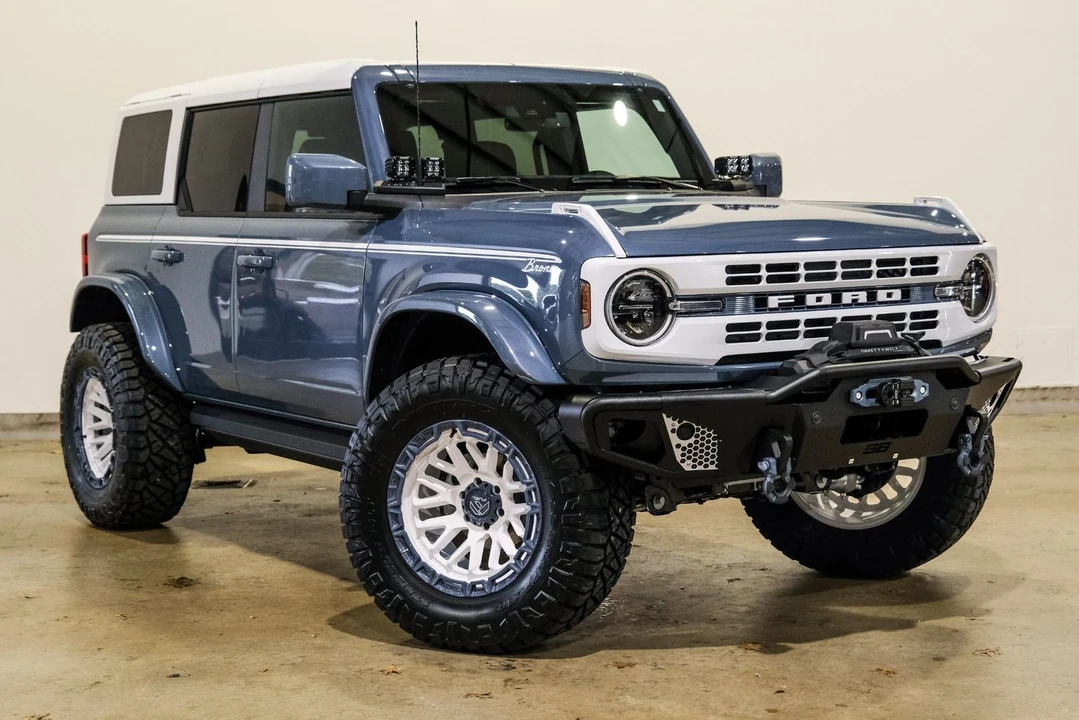 2025 Ford Bronco 6th Gen - Image 8 of 12
