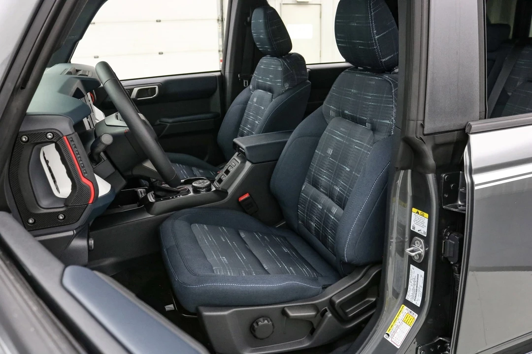 2025 Ford Bronco 6th Gen - Image 16 of 21