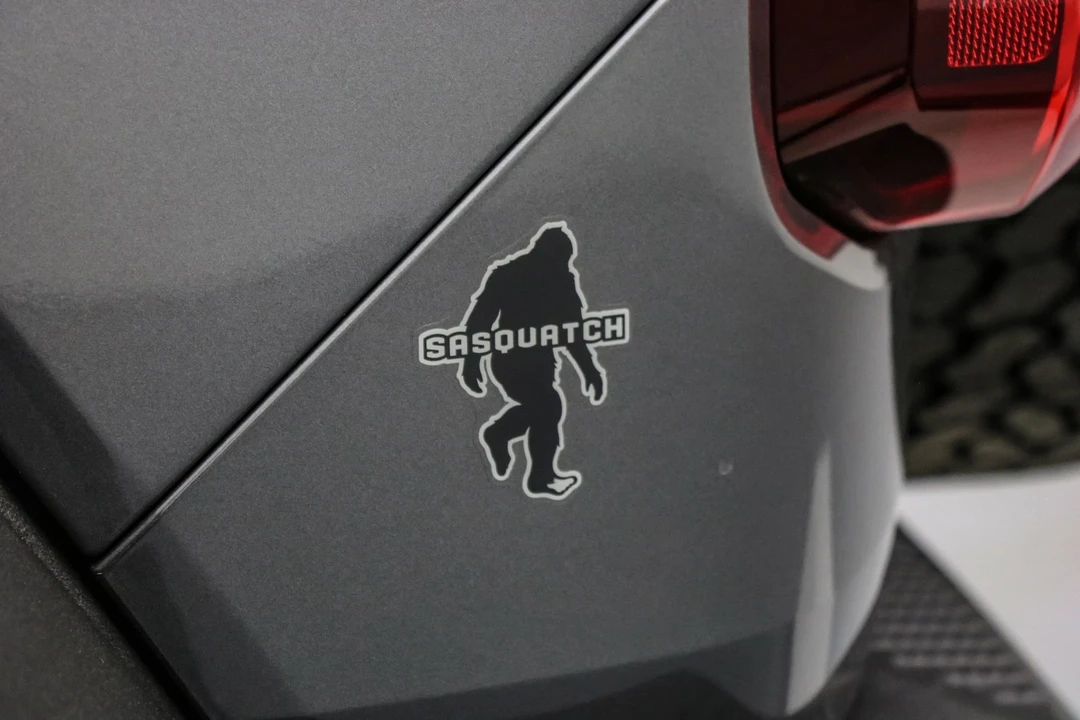 2025 Ford Bronco 6th Gen - Image 15 of 21