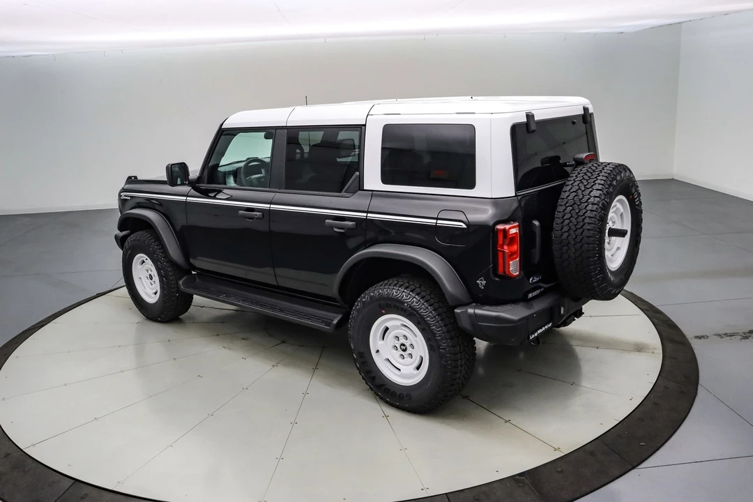 2025 Ford Bronco 6th Gen - Image 7 of 21