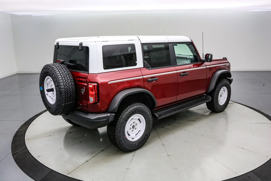 2025 Ford Bronco 6th Gen - Image 5 of 21