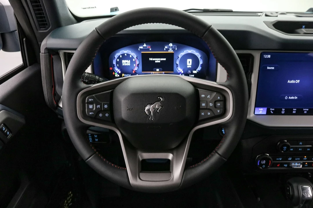 2025 Ford Bronco 6th Gen - Image 18 of 21