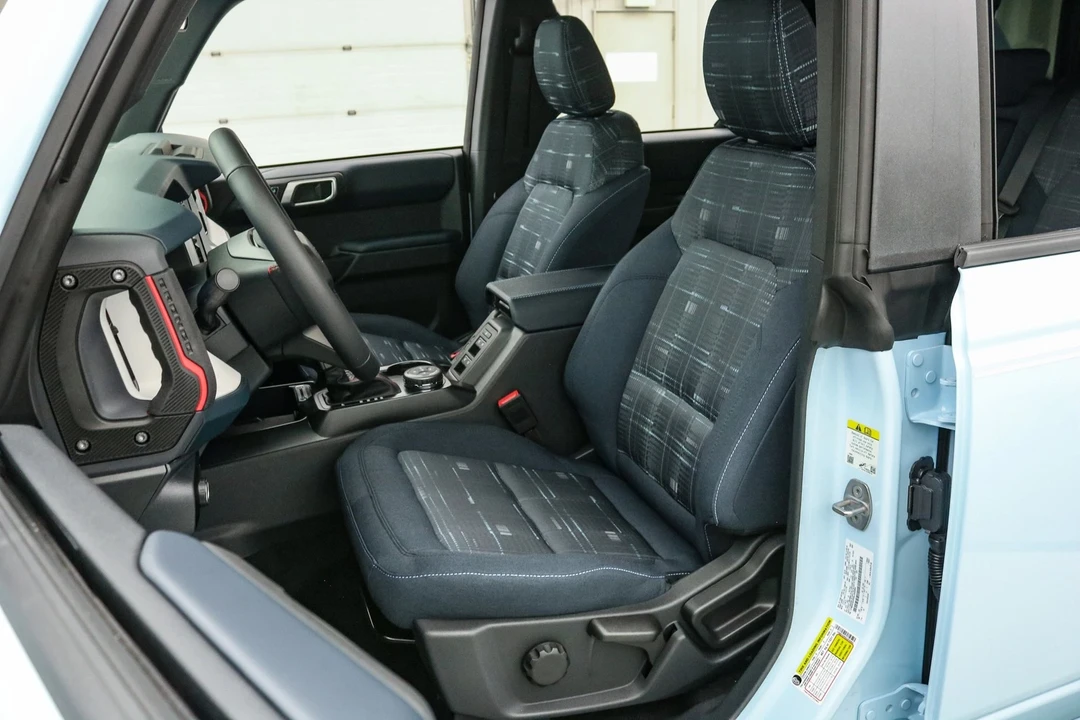 2025 Ford Bronco 6th Gen - Image 16 of 21