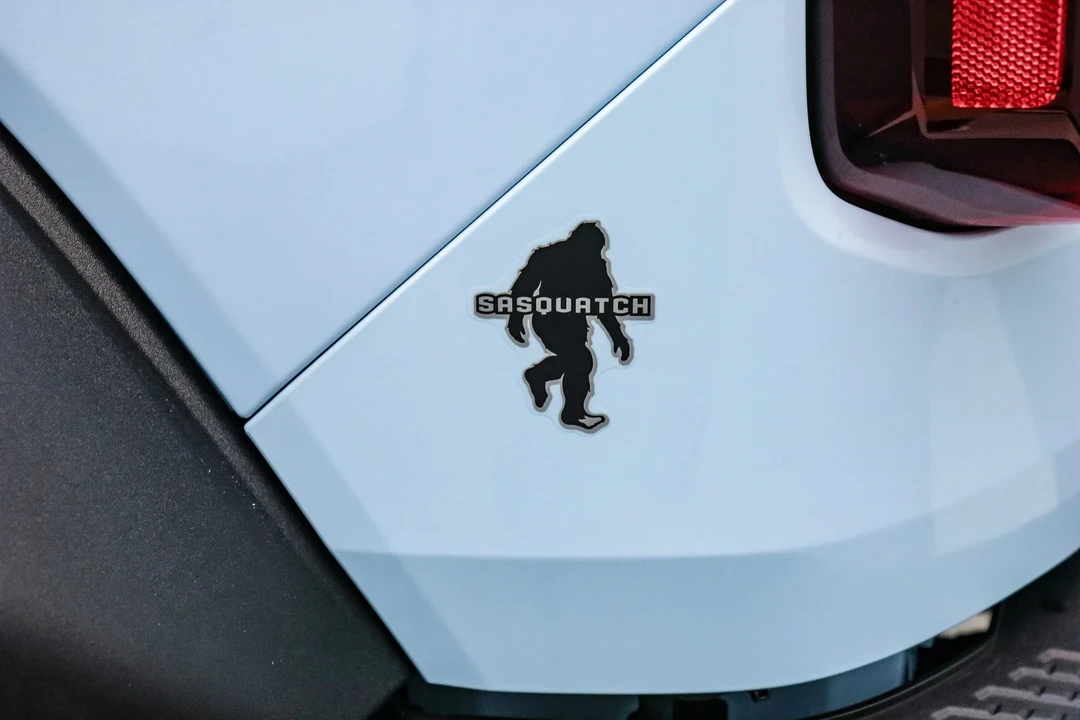 2025 Ford Bronco 6th Gen - Image 15 of 21