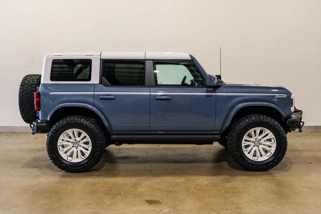 2025 Ford Bronco 6th Gen - Image 6 of 12