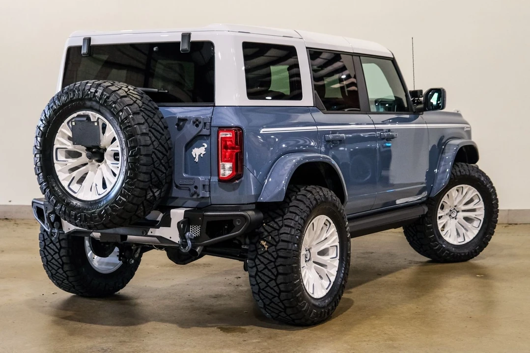 2025 Ford Bronco 6th Gen - Image 5 of 12