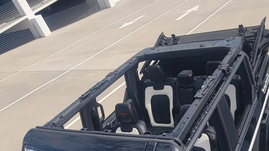 2025 Ford Bronco 6th Gen - Image 16 of 17