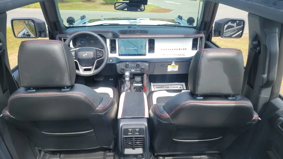 2025 Ford Bronco 6th Gen - Image 14 of 17