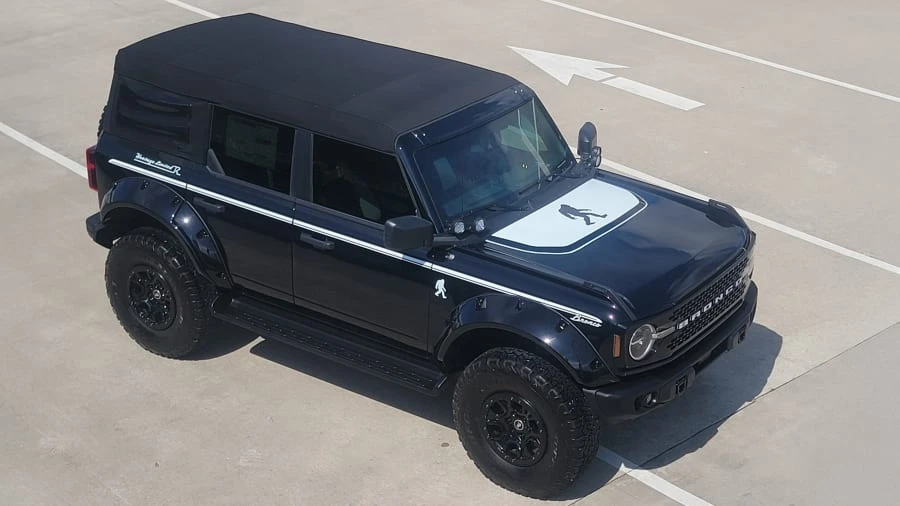 2025 Ford Bronco 6th Gen - Image 3 of 17