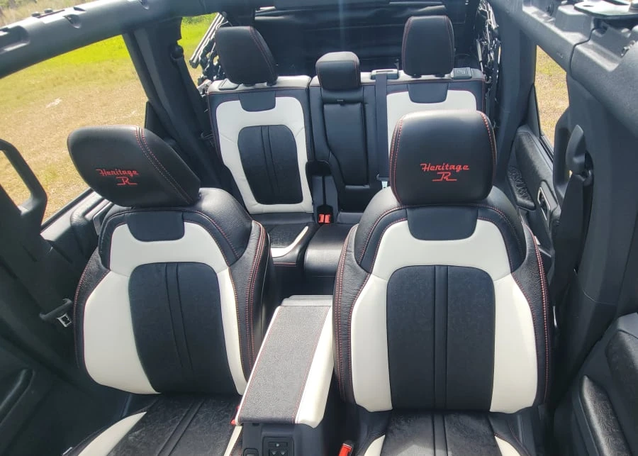 2025 Ford Bronco 6th Gen - Image 15 of 17