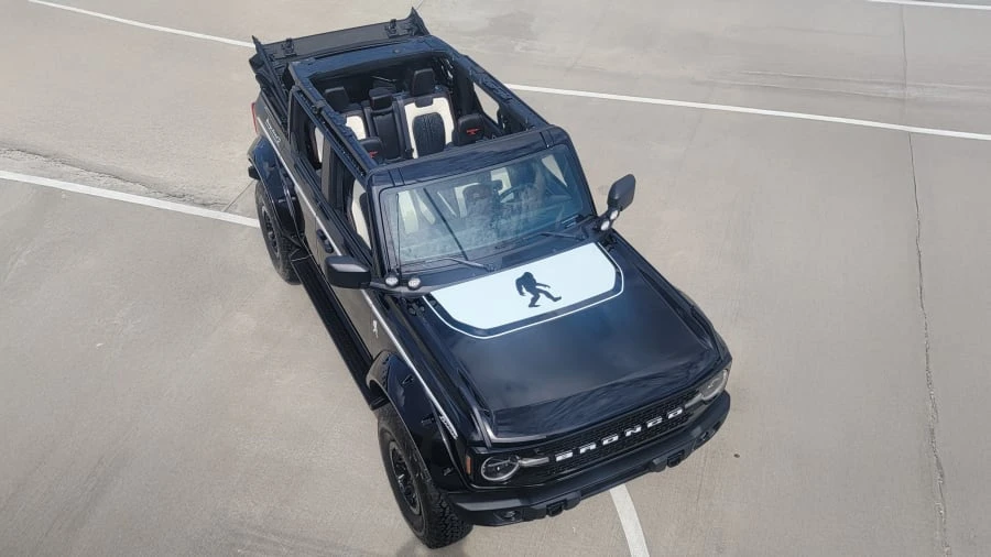 2025 Ford Bronco 6th Gen - Image 9 of 17