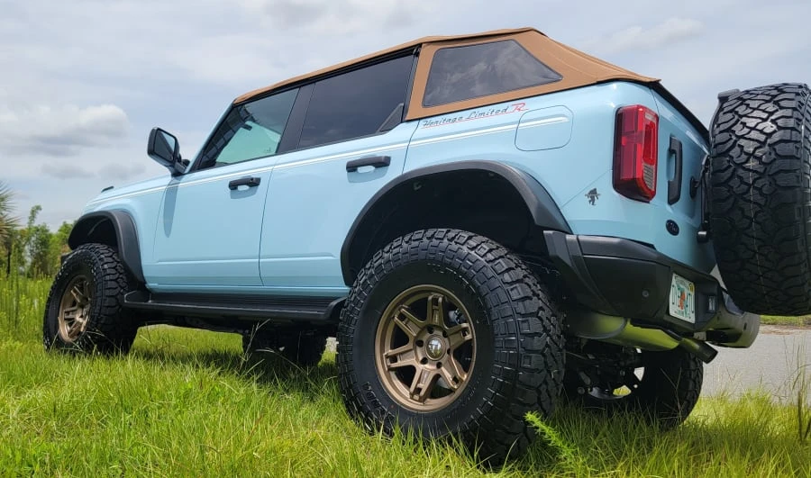 2025 Ford Bronco 6th Gen - Image 19 of 27