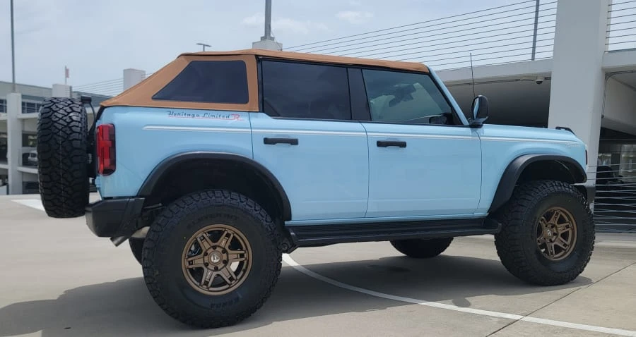 2025 Ford Bronco 6th Gen - Image 4 of 27