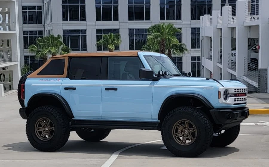 2025 Ford Bronco 6th Gen - Image 13 of 27