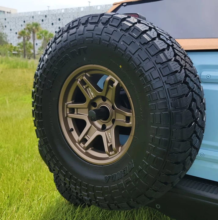 2025 Ford Bronco 6th Gen - Image 8 of 27