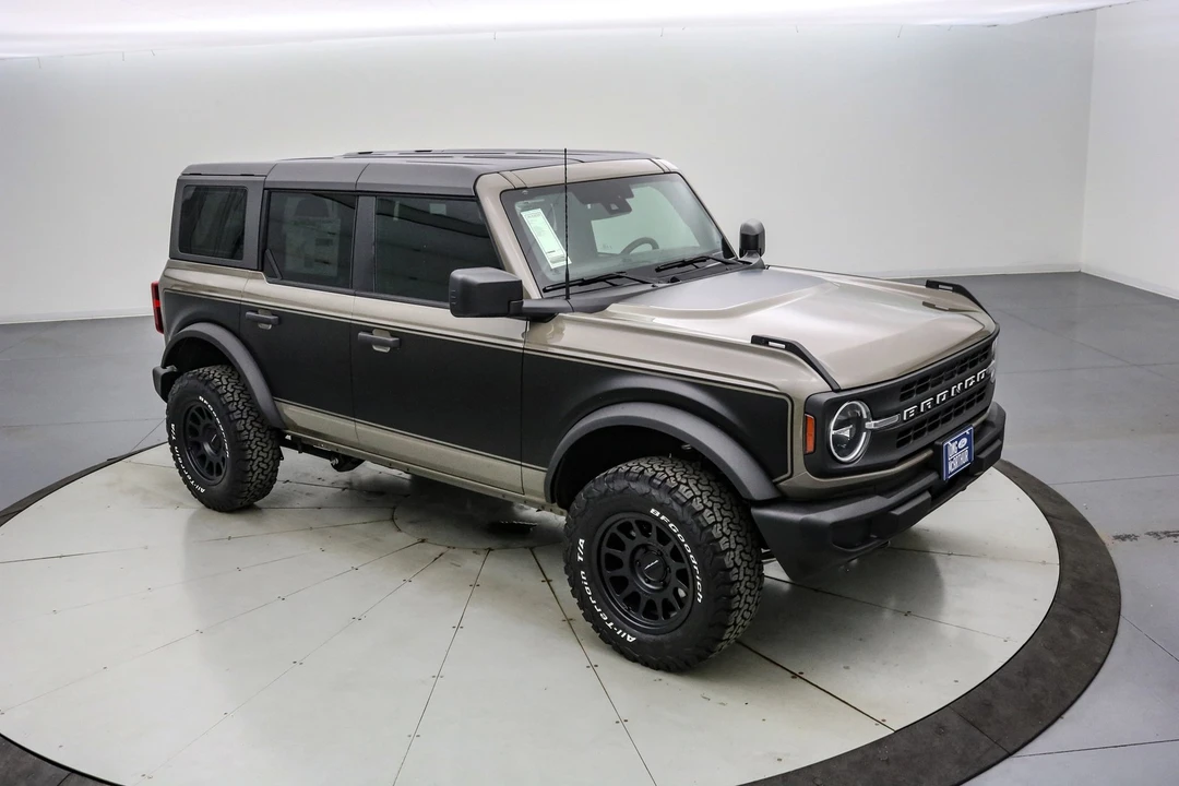 2025 Ford Bronco 6th Gen - Image 4 of 21