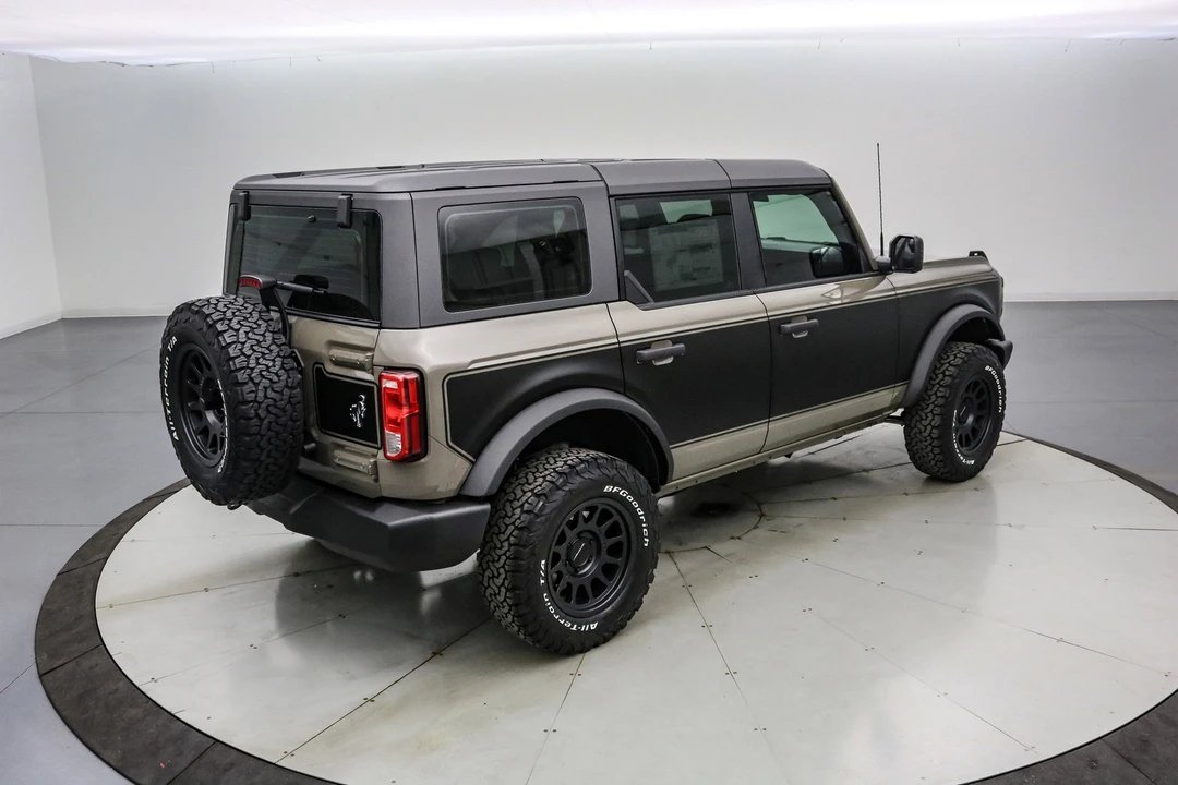 2025 Ford Bronco 6th Gen - Image 6 of 21